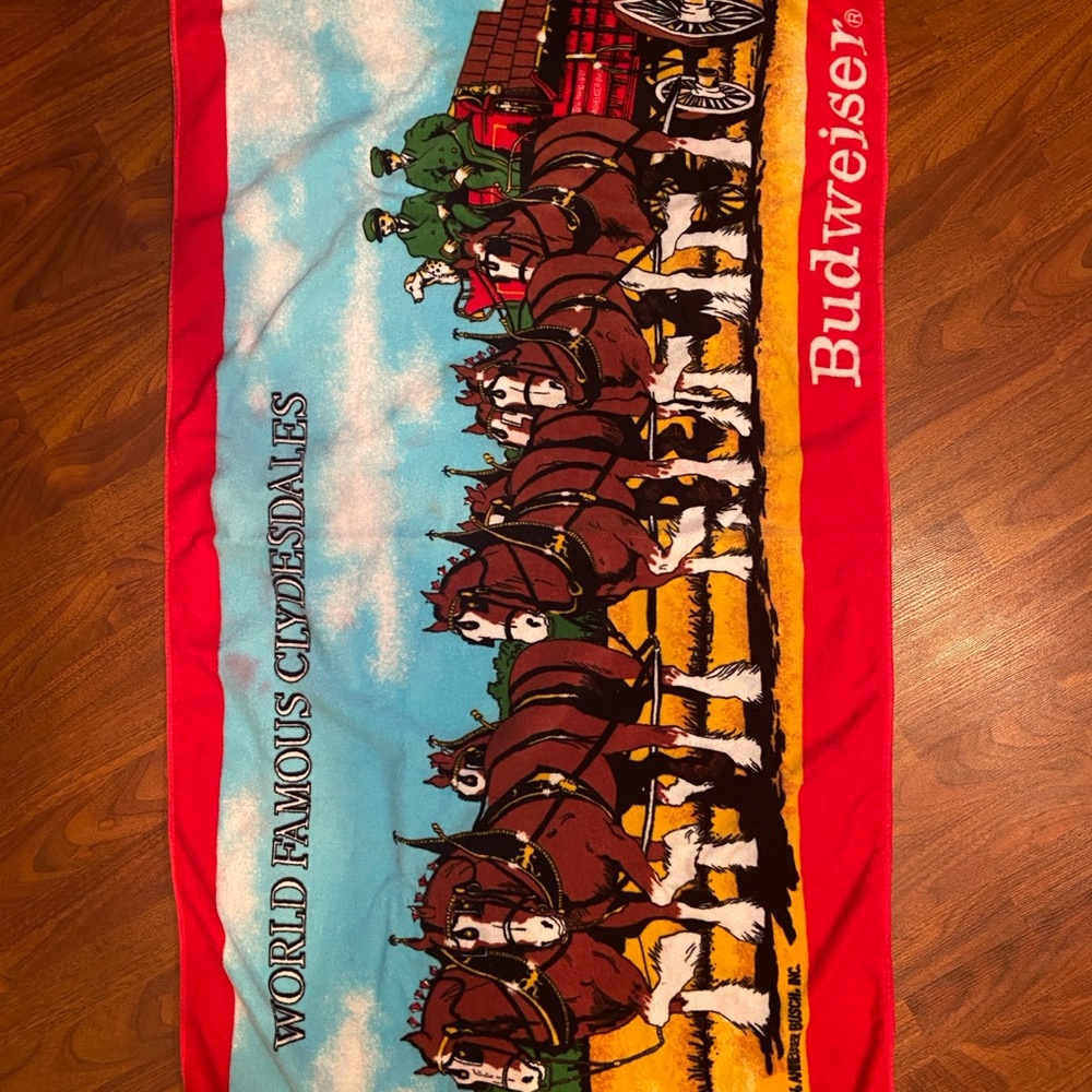 Briggs New York Red and Blue Clydesdales Towel